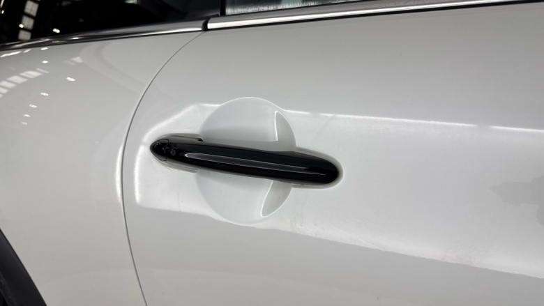 MINI Hatchback 1.5 Cooper Sport 3dr Auto Petrol Hatchback